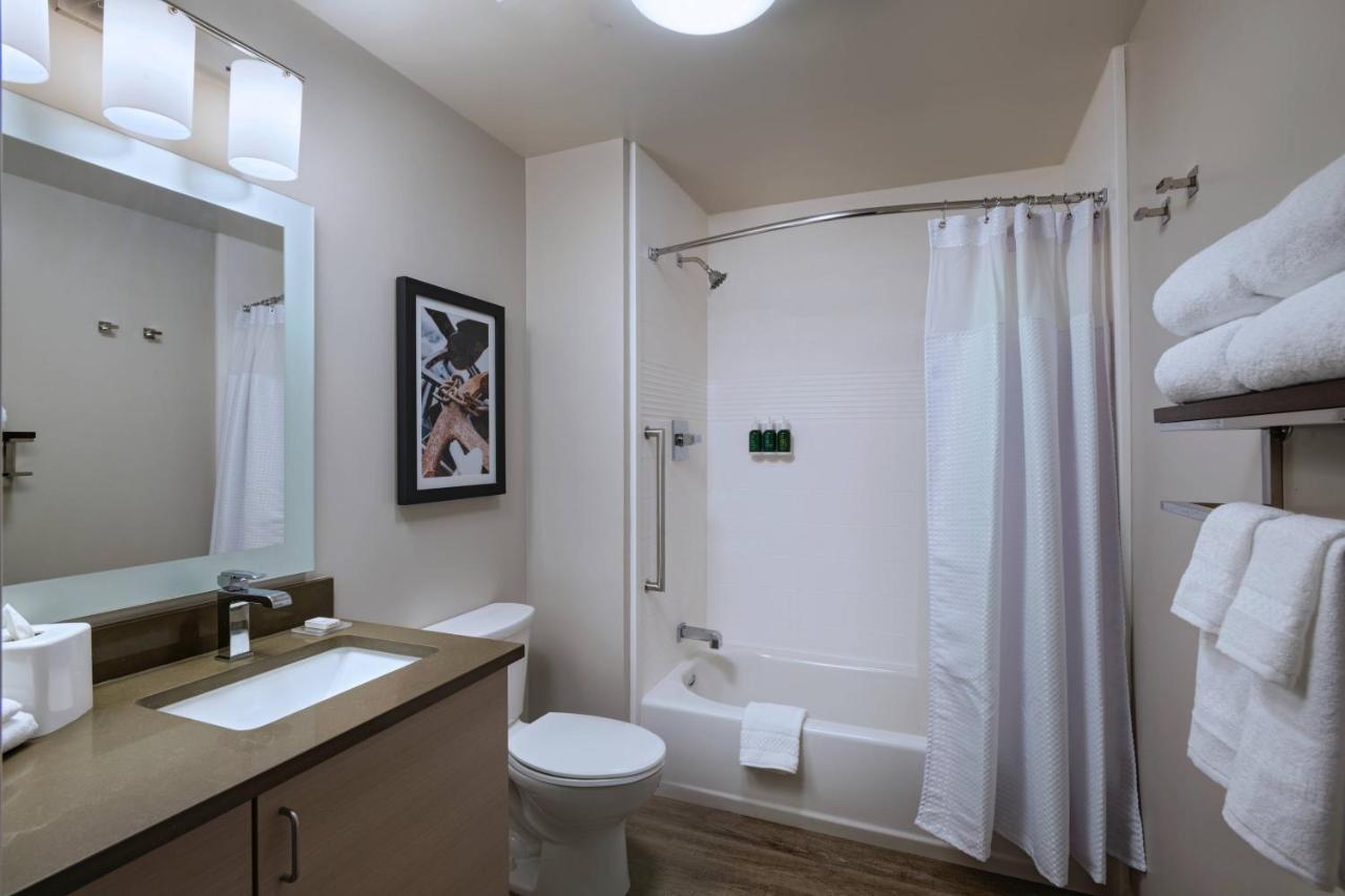 Towneplace Suites By Marriott San Diego Airport/Liberty Station Екстериор снимка
