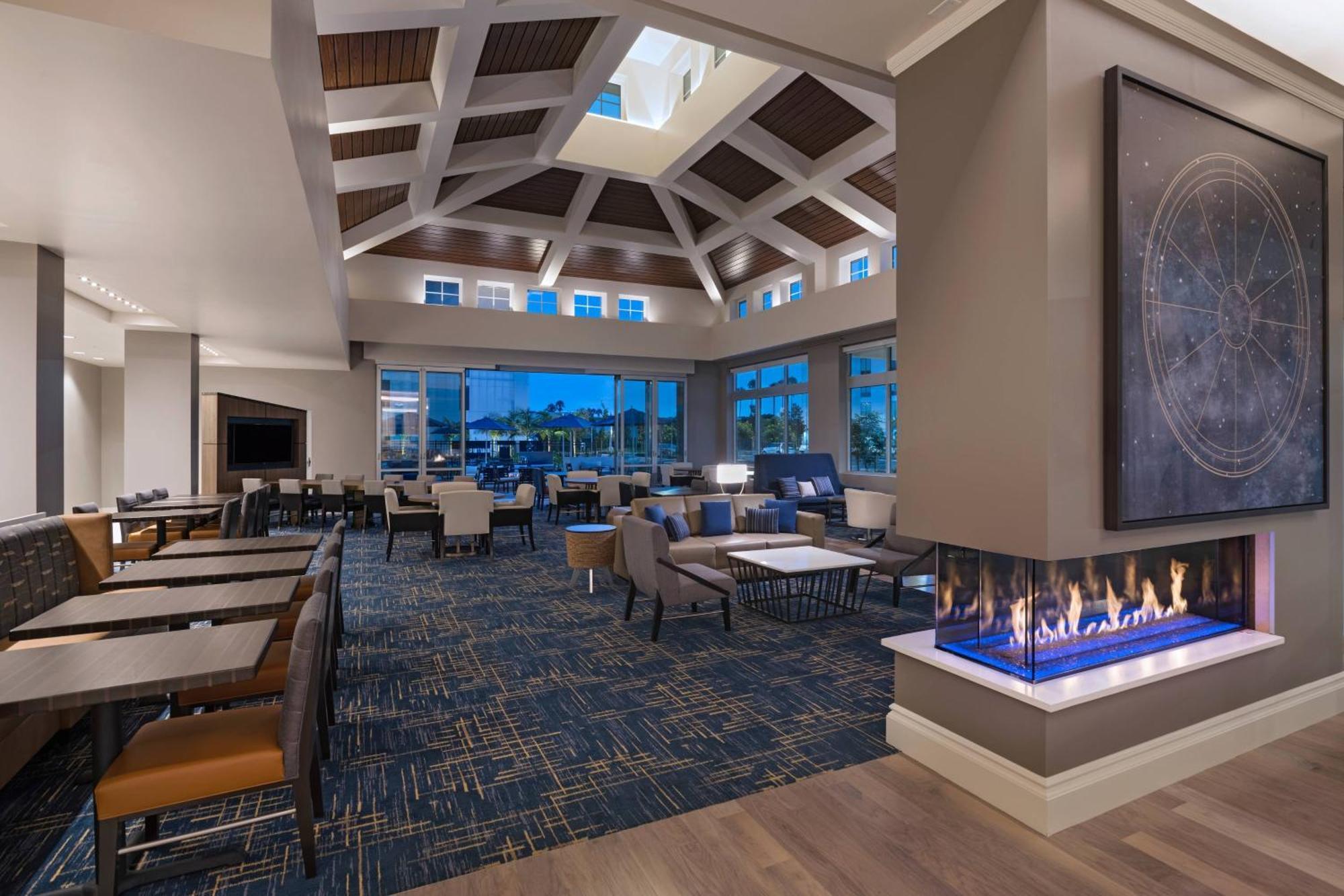 Towneplace Suites By Marriott San Diego Airport/Liberty Station Екстериор снимка