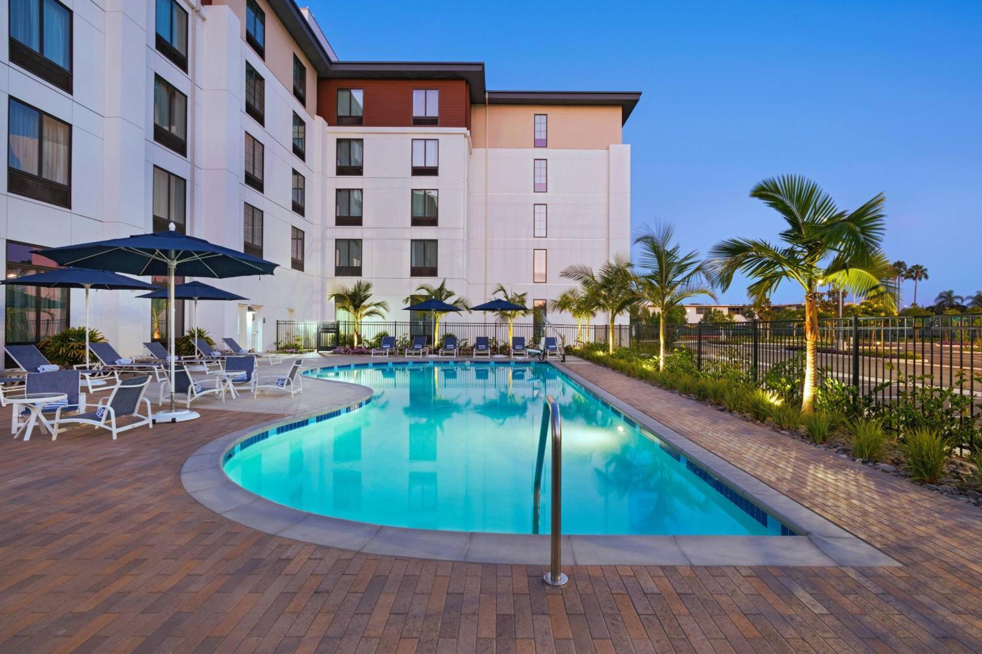 Towneplace Suites By Marriott San Diego Airport/Liberty Station Екстериор снимка