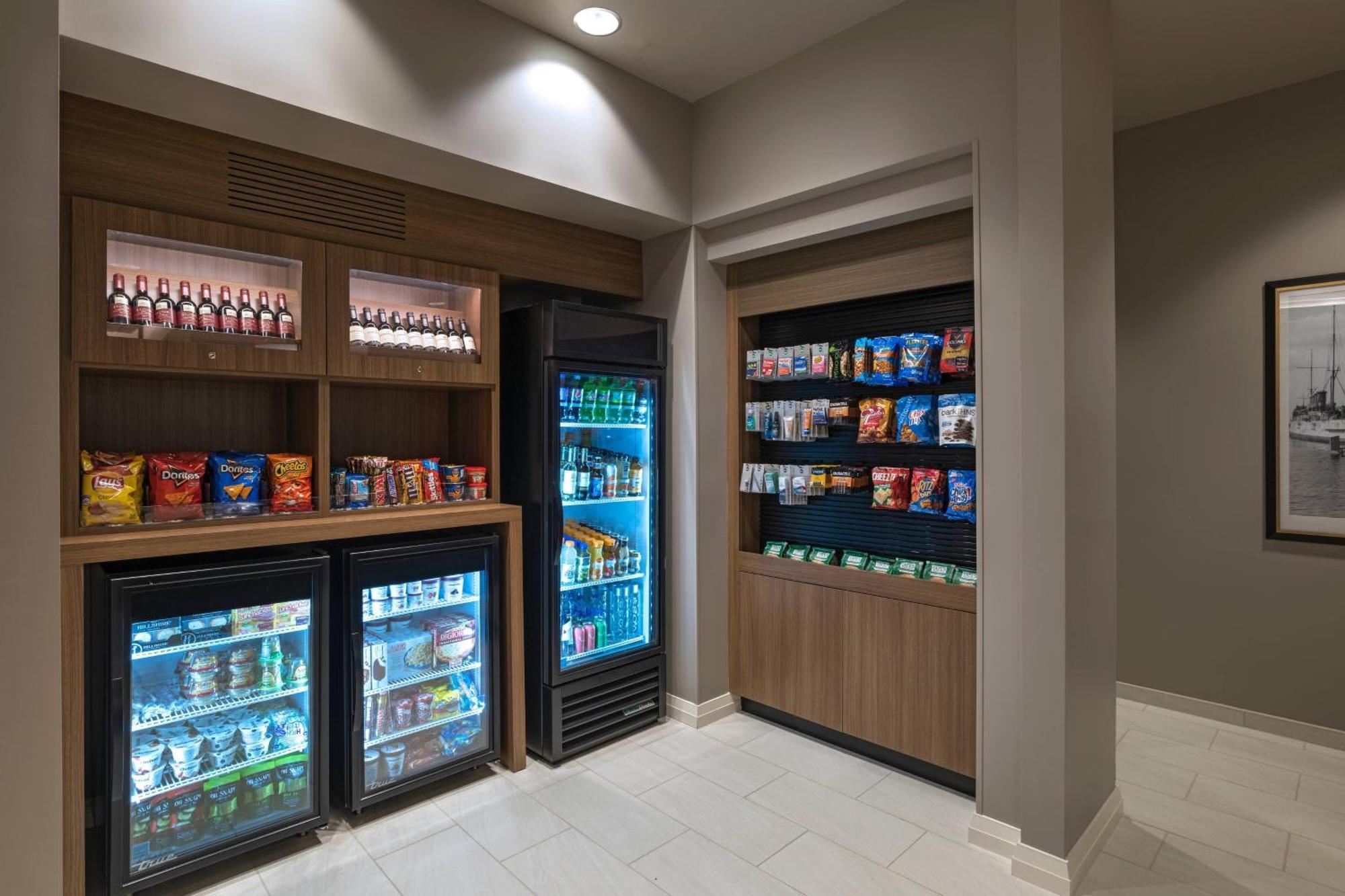 Towneplace Suites By Marriott San Diego Airport/Liberty Station Екстериор снимка