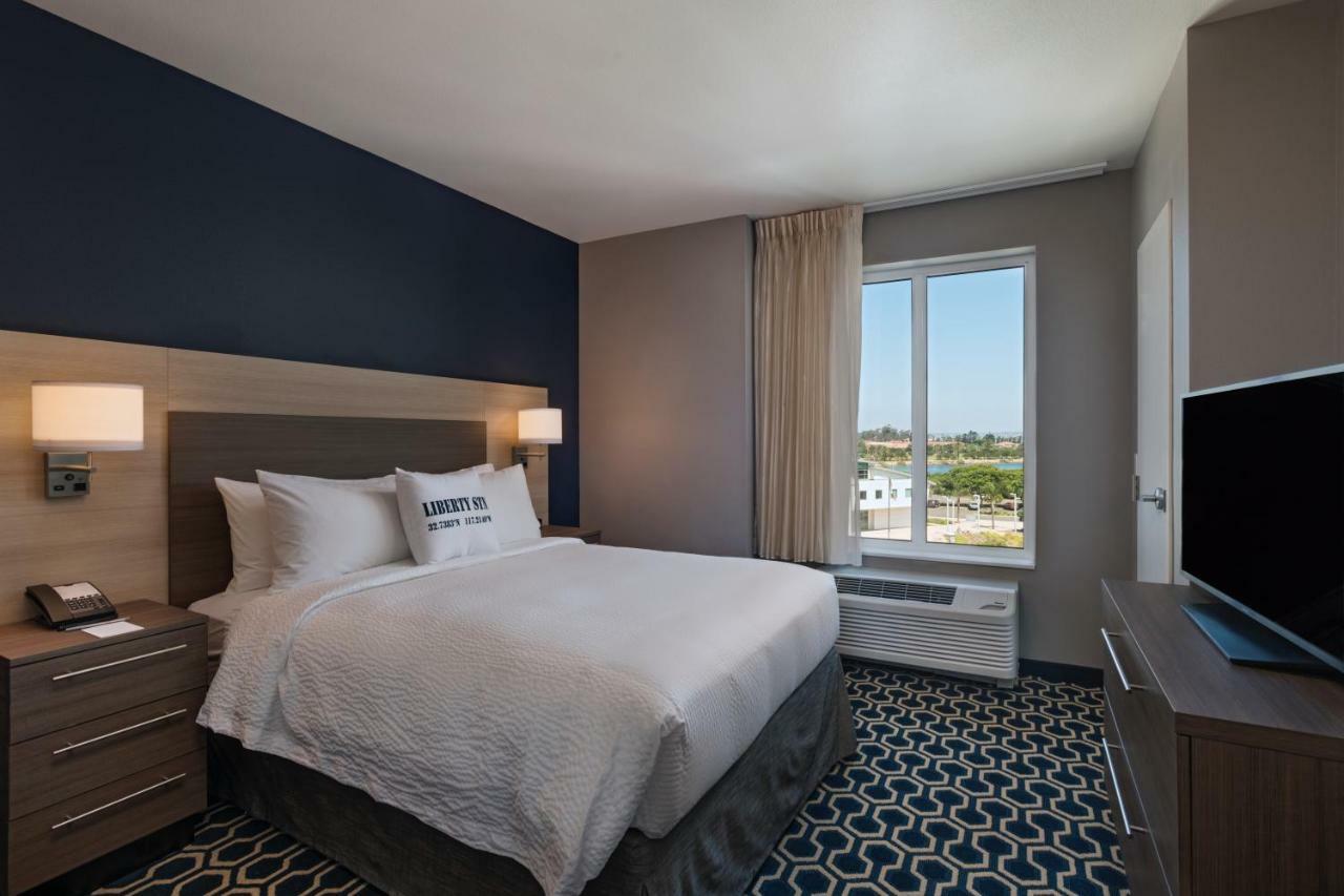 Towneplace Suites By Marriott San Diego Airport/Liberty Station Екстериор снимка